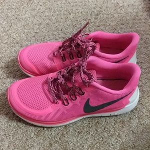 Nike Sneakers sz 3.5Y